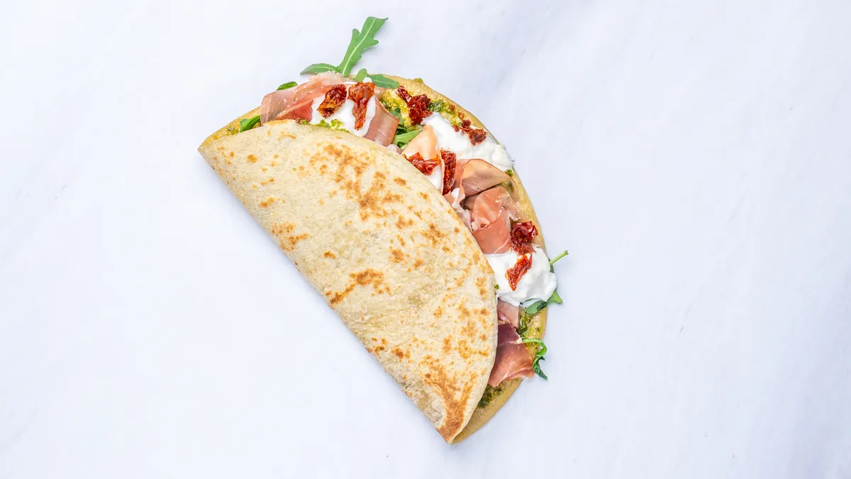 Tricolore – tomat, mozzarella, basilika